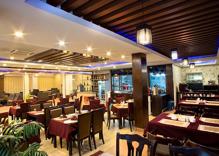 Hotel The Address 4*