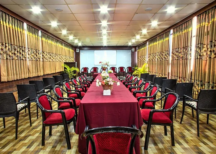 Hotel The Address 4*